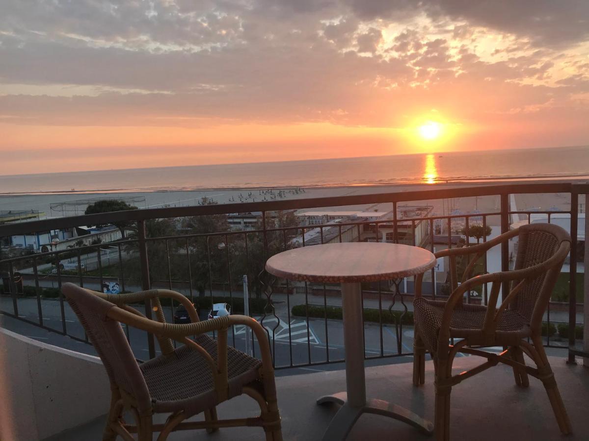 Hotel Moderno - Bed & Breakfast Cervia Dış mekan fotoğraf