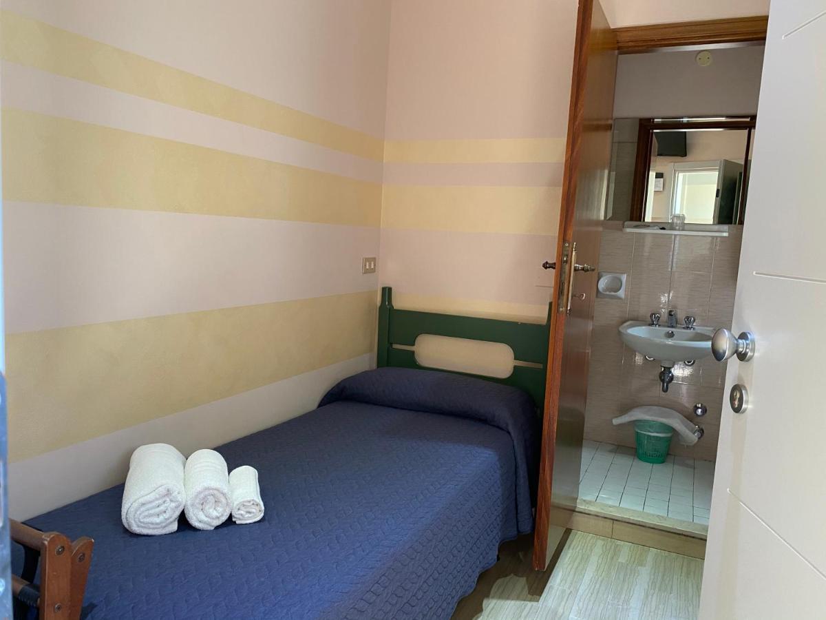 Hotel Moderno - Bed & Breakfast Cervia Dış mekan fotoğraf
