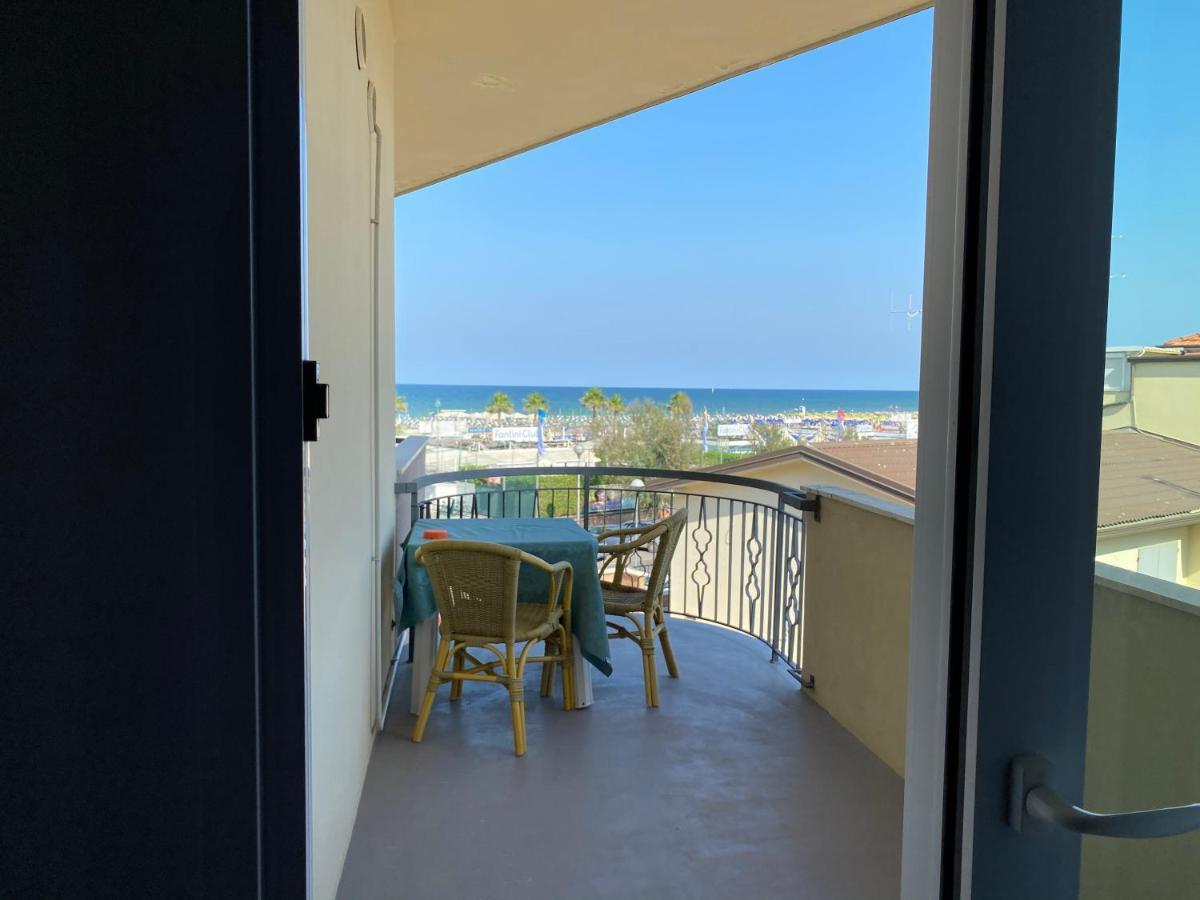 Hotel Moderno - Bed & Breakfast Cervia Dış mekan fotoğraf