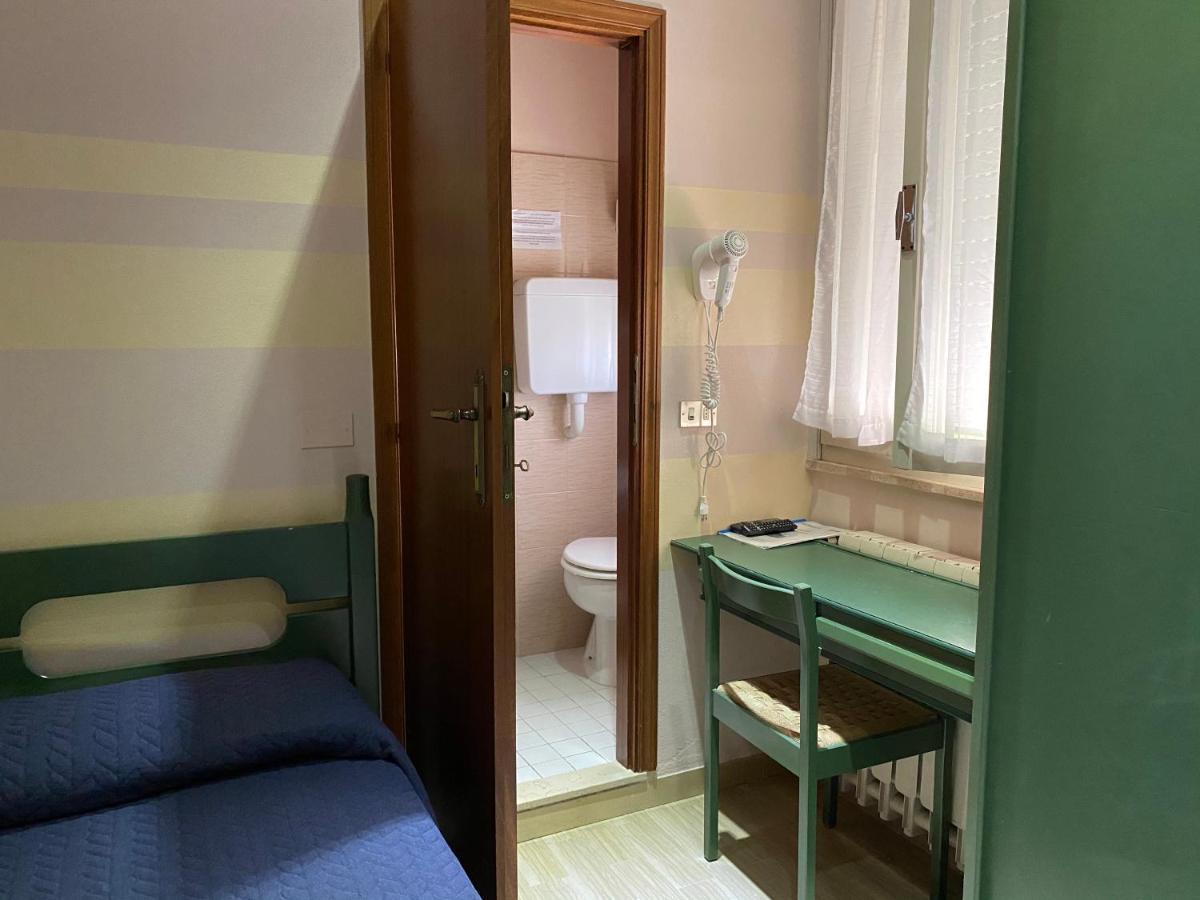 Hotel Moderno - Bed & Breakfast Cervia Dış mekan fotoğraf
