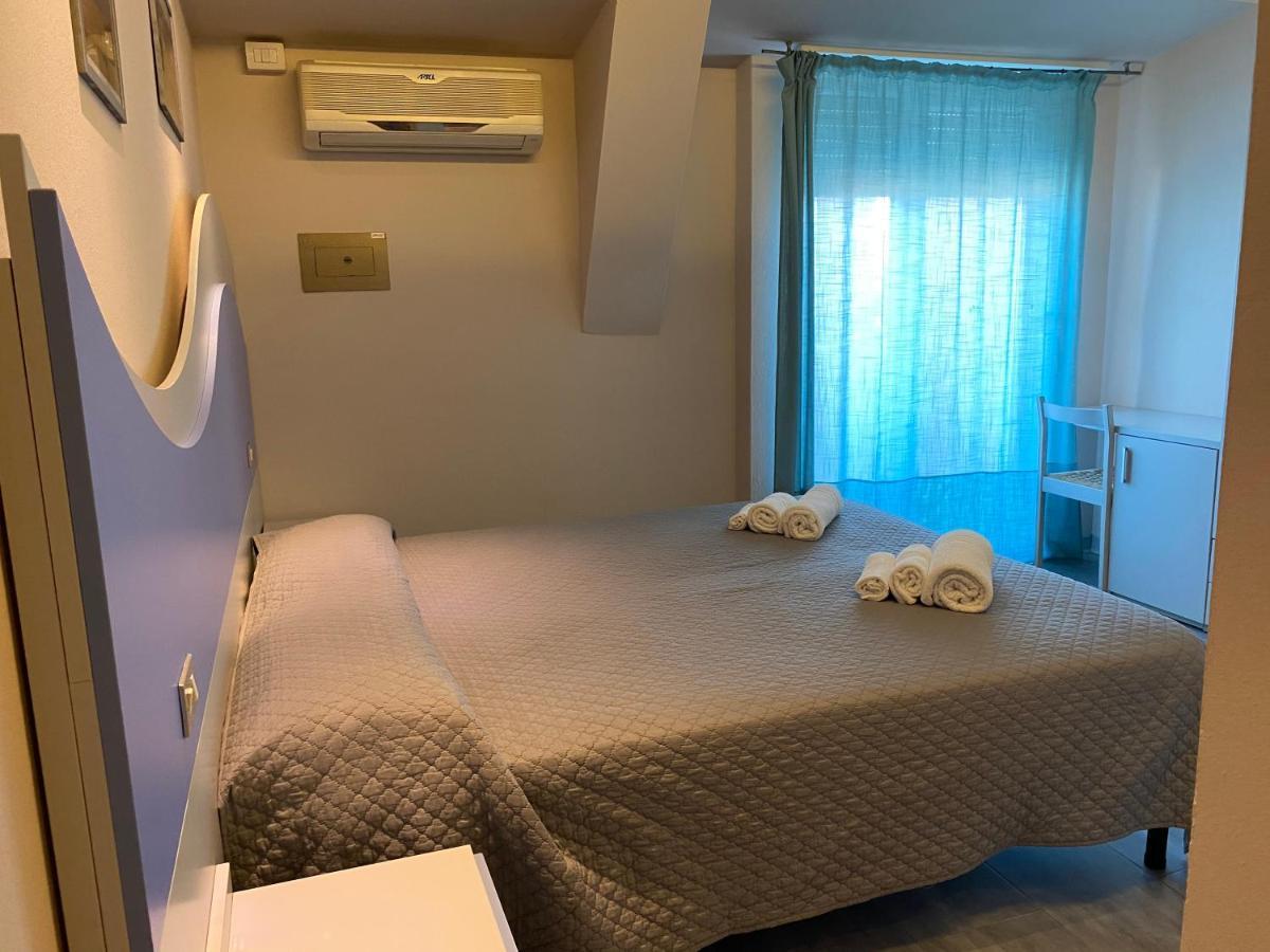 Hotel Moderno - Bed & Breakfast Cervia Dış mekan fotoğraf