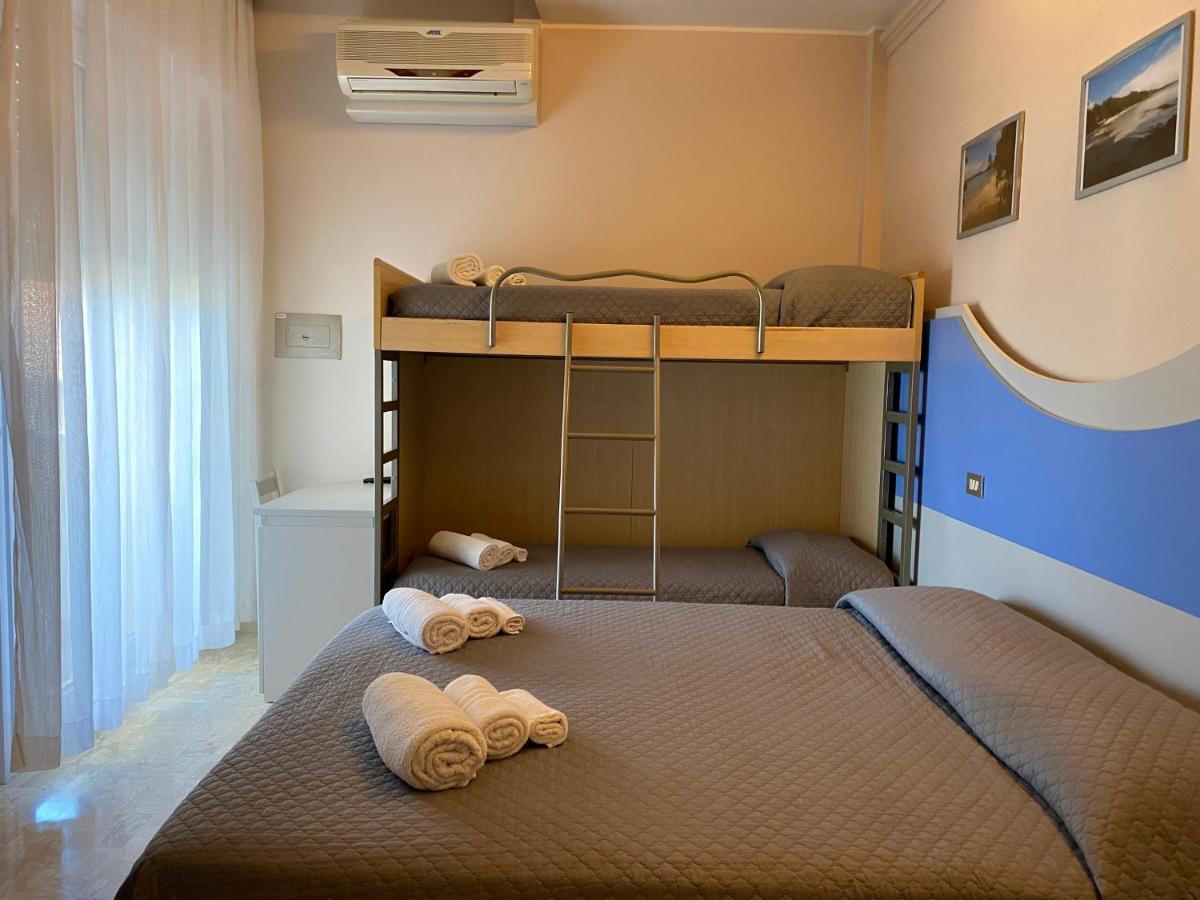 Hotel Moderno - Bed & Breakfast Cervia Dış mekan fotoğraf