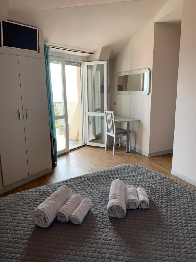 Hotel Moderno - Bed & Breakfast Cervia Dış mekan fotoğraf