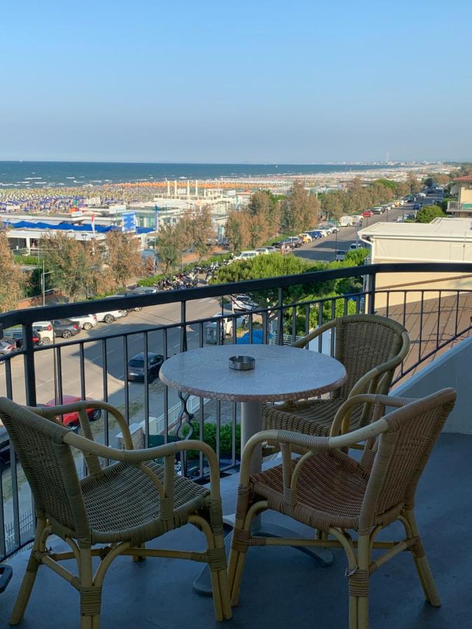 Hotel Moderno - Bed & Breakfast Cervia Dış mekan fotoğraf