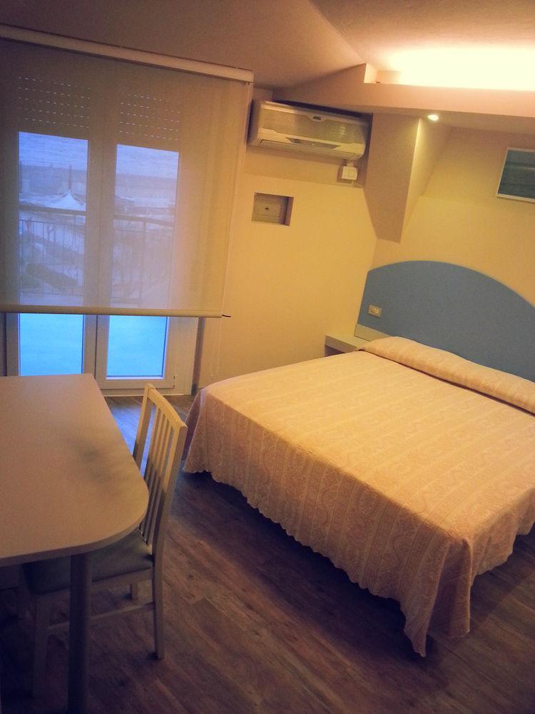 Hotel Moderno - Bed & Breakfast Cervia Dış mekan fotoğraf