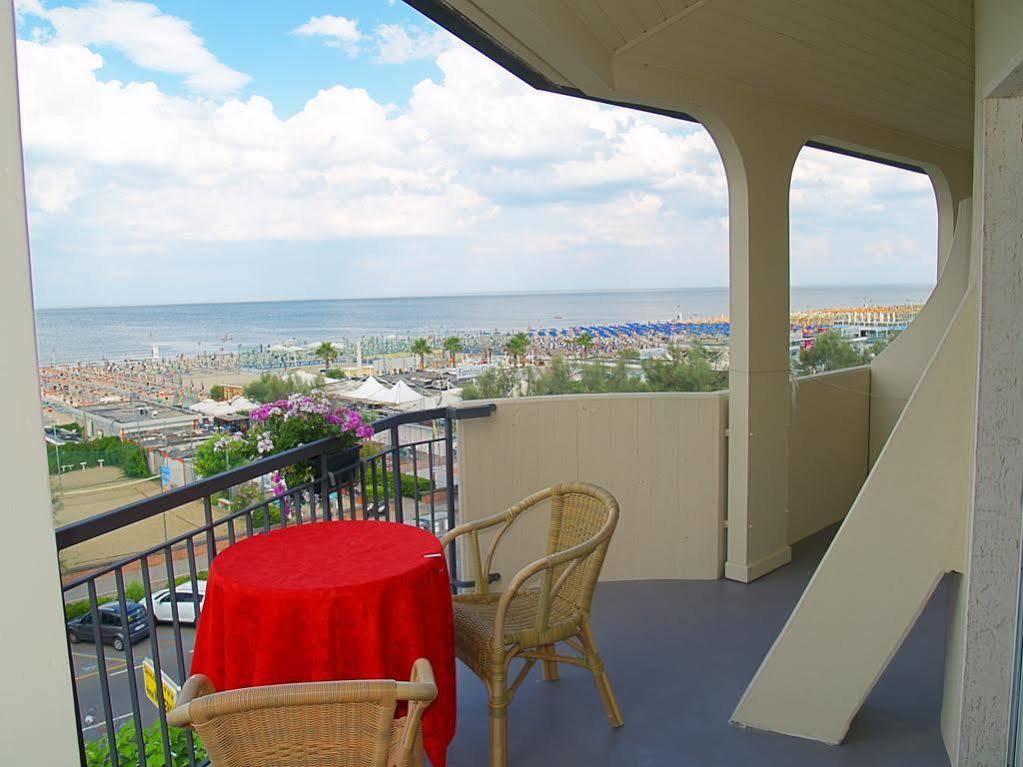 Hotel Moderno - Bed & Breakfast Cervia Dış mekan fotoğraf