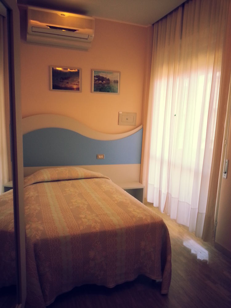 Hotel Moderno - Bed & Breakfast Cervia Dış mekan fotoğraf